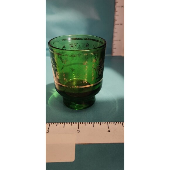 2 Mid-Century Green Glass Shot Glasses – Gold Design Vintage Barware - Picture 11 of 12